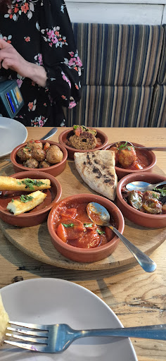 Photo of Meze Grill - 3-5 Erskine Ln, Broughty Ferry, Dundee DD5 1DG